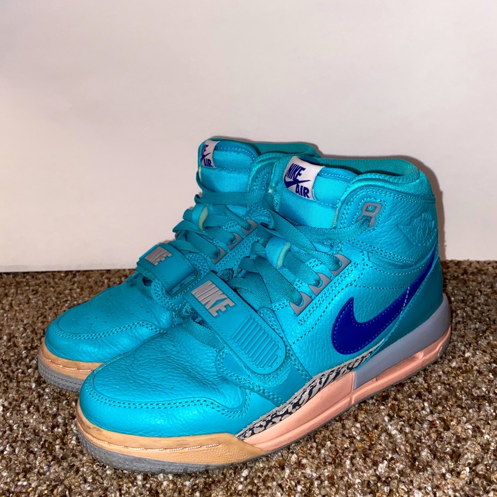 Jordan 312s size 4